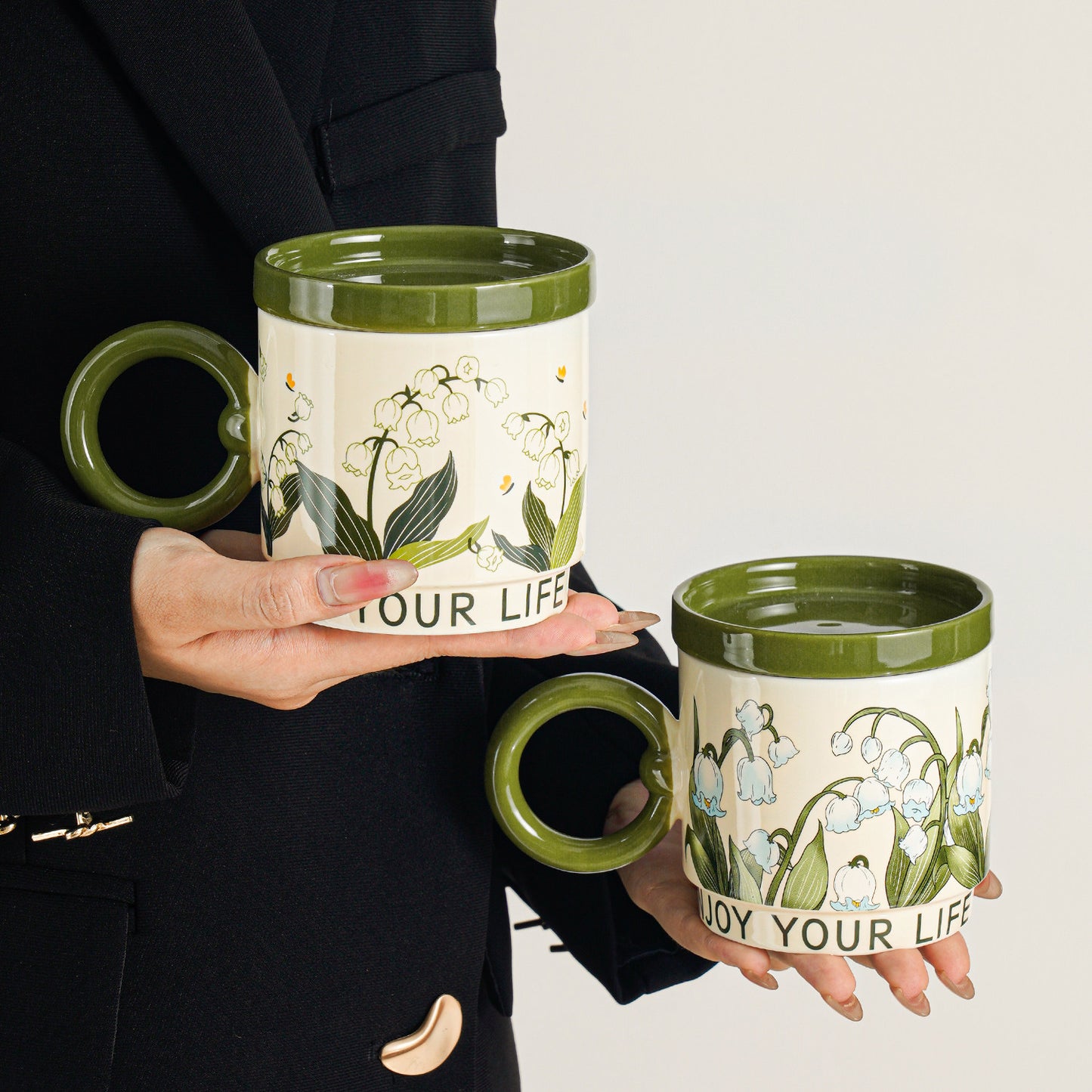 Lily of the Valley Flowering Mug - Coffee Cup with Lid, Breakfast Cereal Cup