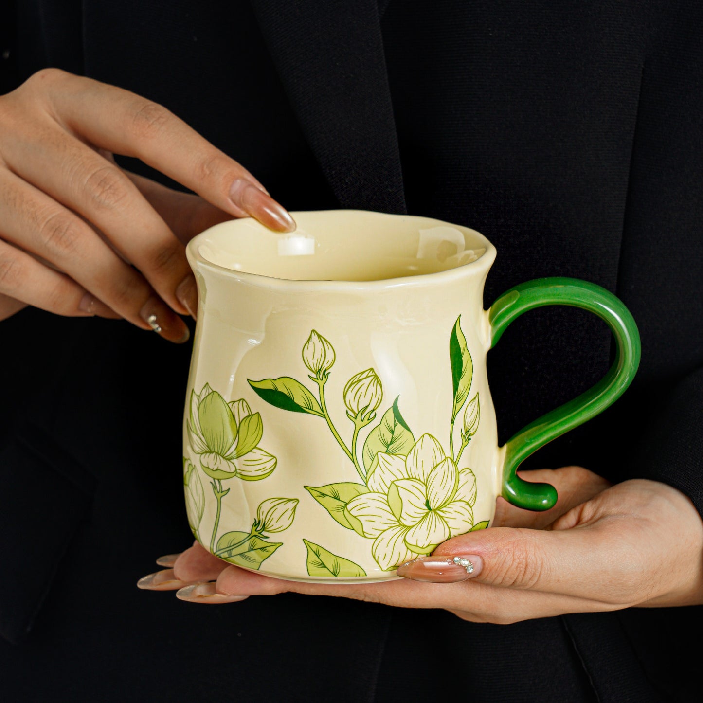 Ceramic Coffee Mug - Stylish Cup for Girls