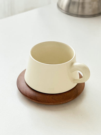 Creamy Style Coffee Cup & Saucer Set - Warm-toned Latte Art Mug, Aesthetic Afternoon Tea Tumbler, Instagrammable Ceramic Mug