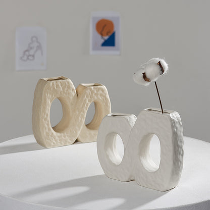 Scandinavian White Ceramic Vase – Minimalist Decorative Flower Vase for Dried Flowers & Hydroponic Plants, Perfect for Living Room, Cafe, Studio & Guesthouse