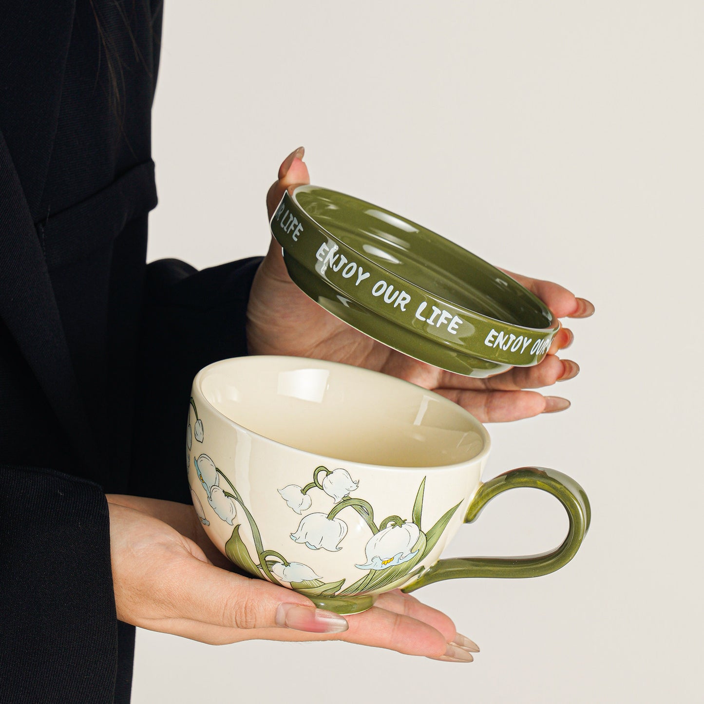 Lily of the Valley Flowering Mug - Coffee Cup with Lid, Breakfast Cereal Cup