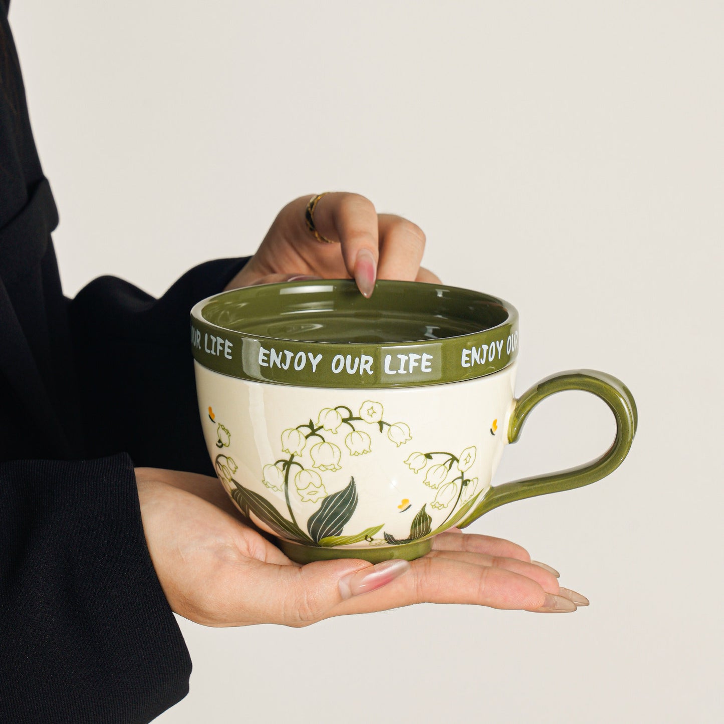 Lily of the Valley Flowering Mug - Coffee Cup with Lid, Breakfast Cereal Cup