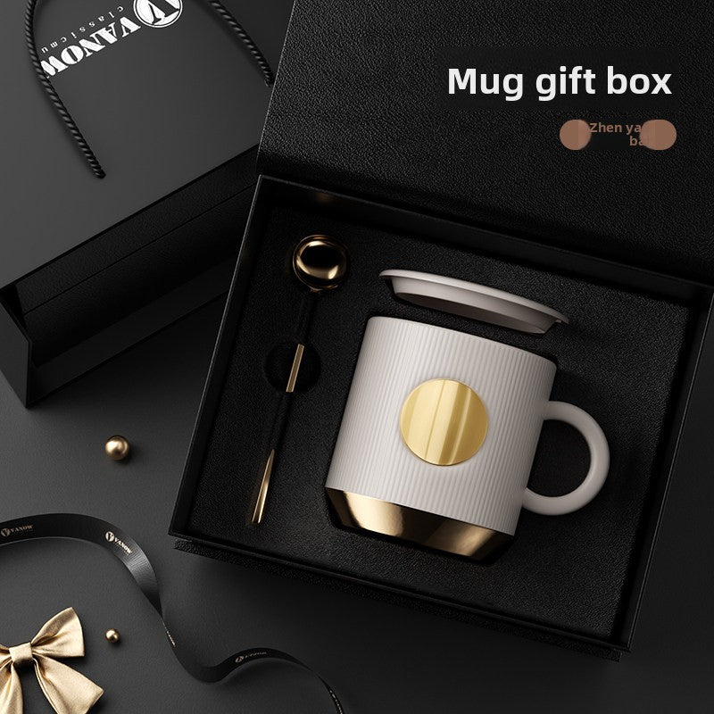 Custom Name Zodiac Mug - Ceramic Coffee Cup with Lid and Spoon, Gift Box Set, Engraved Birthday Present, Souvenir for Couples