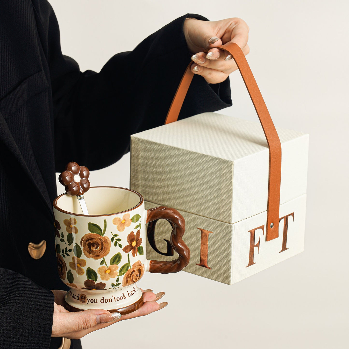 Elegant Floral Coffee Mug Gift Set - Premium Porcelain Tea Cup for Women, Birthday Gift Idea