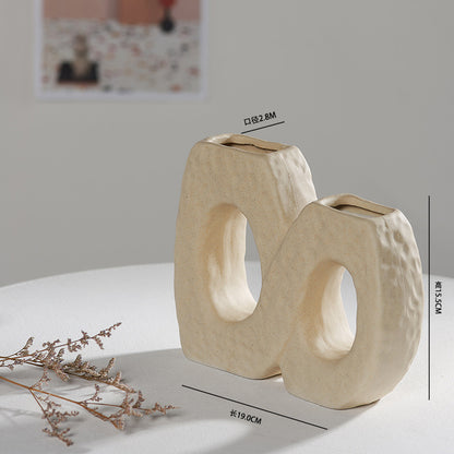 Scandinavian White Ceramic Vase – Minimalist Decorative Flower Vase for Dried Flowers & Hydroponic Plants, Perfect for Living Room, Cafe, Studio & Guesthouse