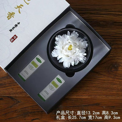 Handcrafted ceramic flowers, exquisite and distinctive ceramic aromatherapy ornaments crafted by an inheritor of Intangible Cultural Heritage art.