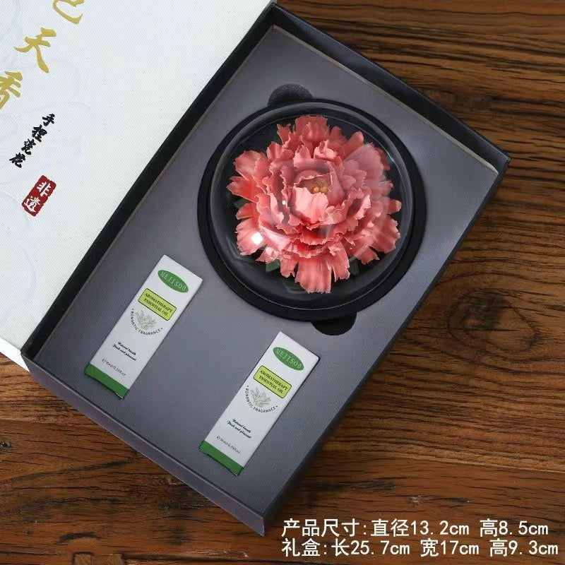 Handcrafted ceramic flowers, exquisite and distinctive ceramic aromatherapy ornaments crafted by an inheritor of Intangible Cultural Heritage art.