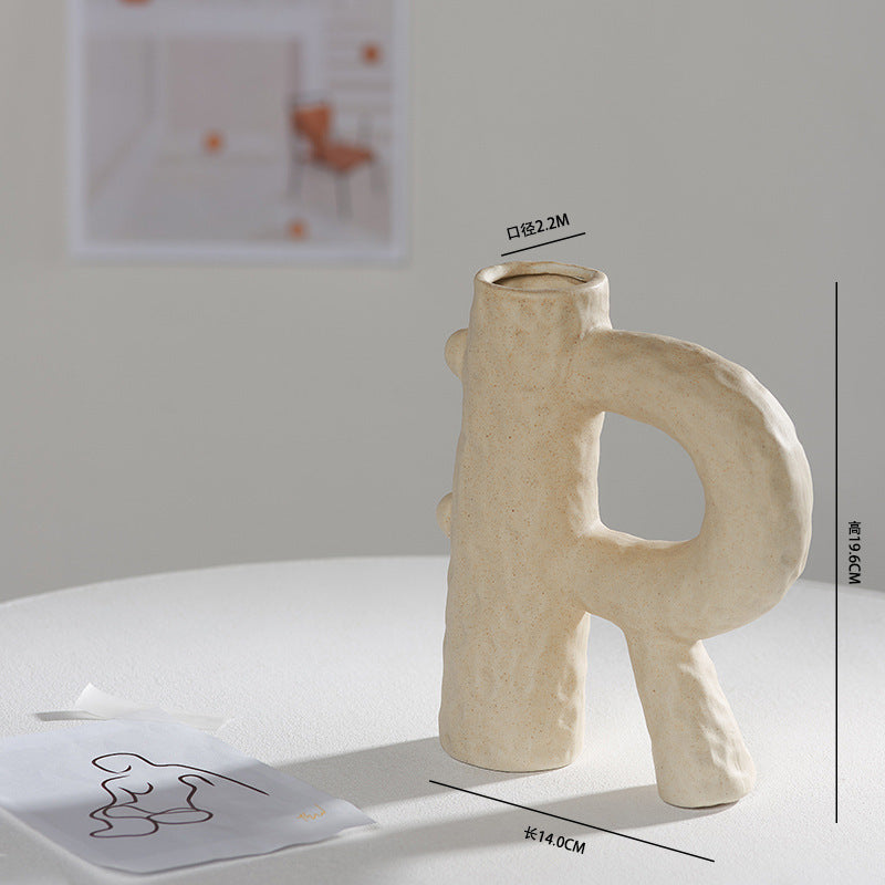 Scandinavian White Ceramic Vase – Minimalist Decorative Flower Vase for Dried Flowers & Hydroponic Plants, Perfect for Living Room, Cafe, Studio & Guesthouse