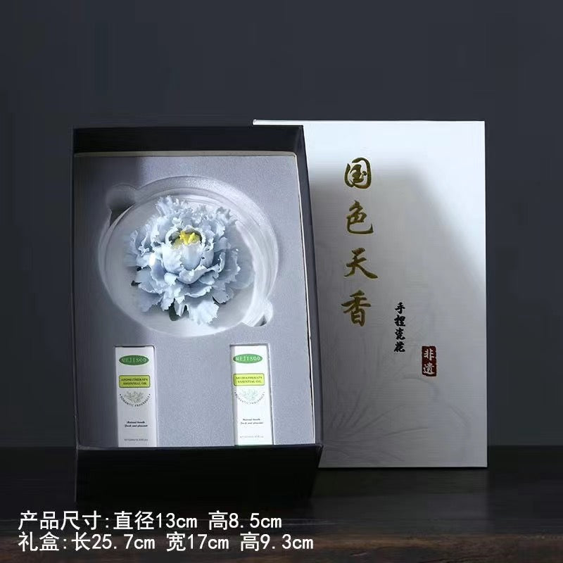 Handcrafted ceramic flowers, exquisite and distinctive ceramic aromatherapy ornaments crafted by an inheritor of Intangible Cultural Heritage art.