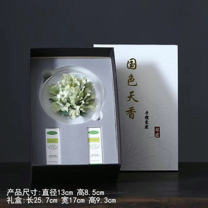 Handcrafted ceramic flowers, exquisite and distinctive ceramic aromatherapy ornaments crafted by an inheritor of Intangible Cultural Heritage art.